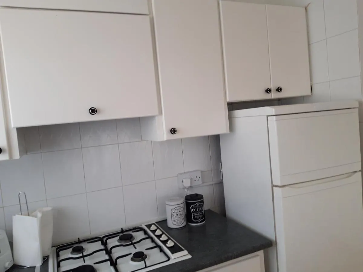 La Veranda Sea View Apartments لارنكا قبرص