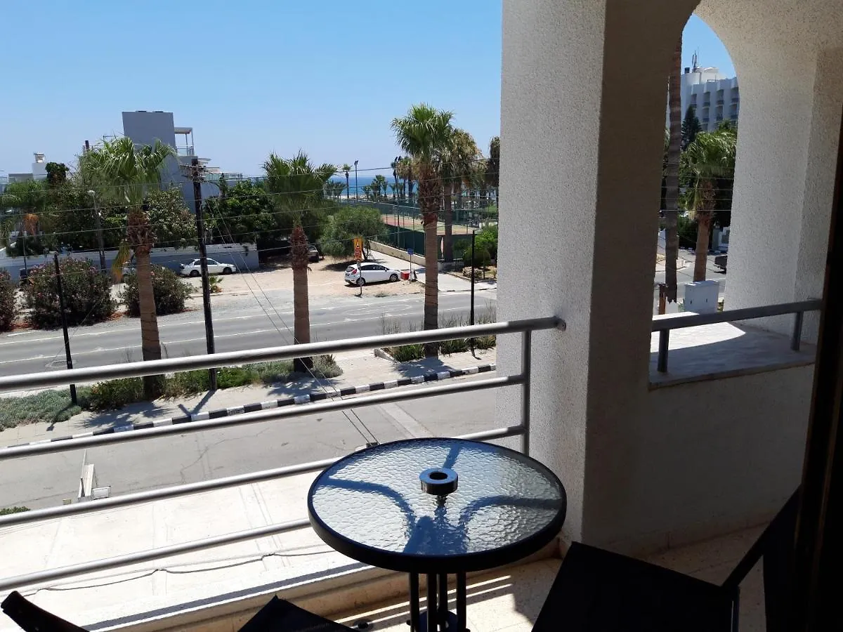 La Veranda Sea View Apartments Lárnaka 0*,